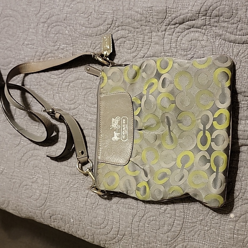 Vintage Small Coach crossbody